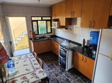 Casa de 2 quartos, São Paulo · Vila Gomes | Casa Térrea | 200m² | Suíte | Salão de Festas | 2 Vagas