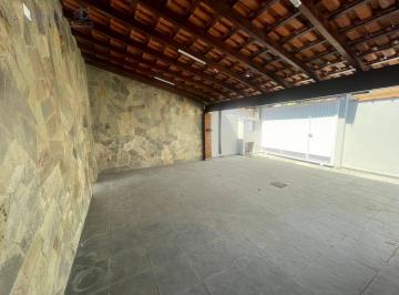Casa · 250m² · 3 Quartos · 2 Vagas · Excelente Casa e Localização no Bairro Campos Maia