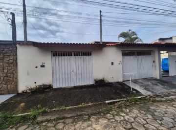 Casa · 200m² · 5 Quartos · 4 Vagas · Renda Garantida e Ótima Localização: 2 Casas à Venda em Bairro Consolidado