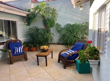 Casa · 330m² · 4 Quartos · Casa ampla com excelente estrutura no Parque Sao Domingos