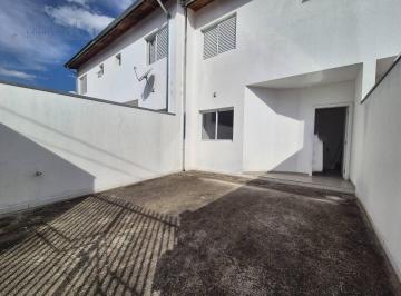 Casa · 101m² · 2 Quartos · 2 Vagas · Sobrado com 2 Suítes Amplas para Locação no Boa Vista