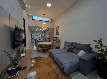 Casa · 200m² · 3 Quartos · 2 Vagas · Casa à Venda – Vila Romana