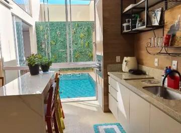 Casa de 3 quartos, Poá · Casa de 240 m² com 3 quartos à venda no Centro POA