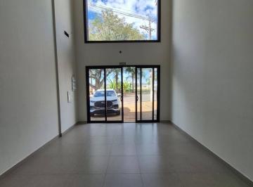 Comercial · 90m² · 2 Vagas · Excelente sala comercial com 2 banheiros para locação em Louveira