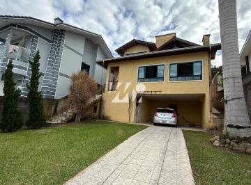Casa · 215m² · 3 Quartos · 2 Vagas · Casa 3 Quartos com 1 Suíte - Pedra Branca