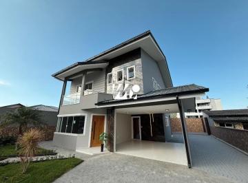 Casa · 270m² · 3 Quartos · 4 Vagas · Casa 3 Quartos com 1 Suíte e 270m² - São Sebastião