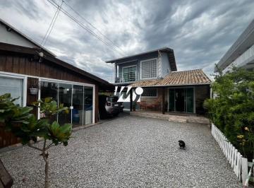 Casa · 90m² · 3 Quartos · 4 Vagas · Casa 3 Quartos com 1 Suíte e 90m² - Barra do Aririú