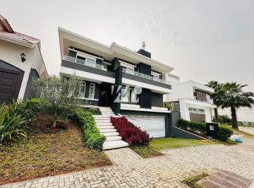 Casa · 470m² · 4 Quartos · 4 Vagas · Casa com Piscina e 4 Quartos e Suítes na Pedra Branca