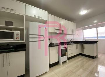 Apartamento · 65m² · 2 Quartos · 1 Vaga · Apartamento, 02 dormitórios para locação na quadra do mar em BC
