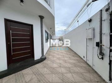 525639f023984021f2bf3d0d312328390828f1a6 · Vende-se Casa com 3 quartos sendo 3 suítes a 900 metros do shopping Park Lagos