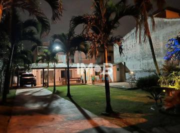 6caa527b41da4f8400be062694529fc2a65b9a1a · Casa com 4 dormitórios à venda, 264 m² por R$ 1.100. - Jardim Mariléa - Rio das Ostras/RJ