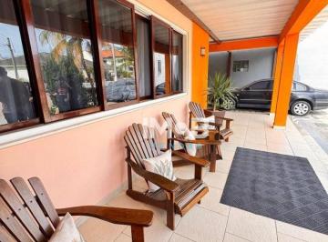 b884b0a9b0f1a9ddc7be6165abdfc7c822cb3402 · Casa em Condominio pé na areia em São Pedro da Aldeia.