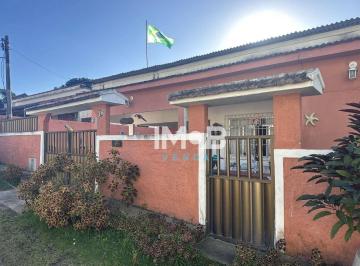 4c3a10c632243b9656f069d6ef8113f216bea4ed · Casa de 2 quartos, sendo uma suite, no setor viaduto em Araruama/RJ