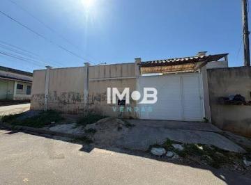 2be56eda2bd8f06cf4df514fb92c5700a5e35880 · Casa a venda