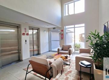 Foto 01 · Apartamento à venda em localização privilegiada: 2 quartos, 1 sala, 1 vaga de garagem, 44,00 m² na c