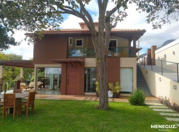 whatsapp-image-2022-05-10-at-171809-16867693848741.jpeg · casa alto padrao em pedra azul