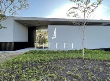 Casa · 560m² · 4 Quartos · 8 Vagas · Casa à venda em Votorantim, Alphaville Nova Esplanada, com 4 suítes, com 560 m²