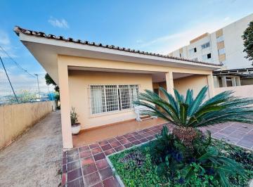 Casa · 233m² · 3 Quartos · 4 Vagas · Casa à venda em Campinas, São Bernardo, com 3 quartos, com 233 m²