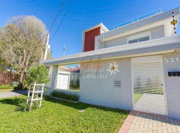 Casa · 211m² · 3 Quartos · 2 Vagas · Sobrado de 3 Quartos à Venda no Residencial Edelweiss | Boa Vista Curitiba
