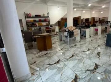 Comercial · 932m² · 3 Vagas · Prédio comercial na Rua Valdemar Dória, 137 • 932 m²
