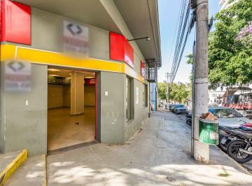 Comercial · 180m² · Prédio comercial na Rua das Tabocas, 110 • 180 m²