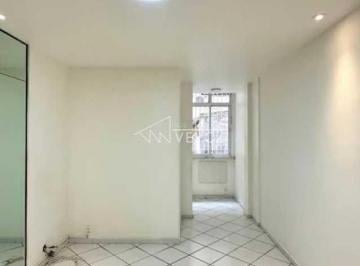 Apartamento · 70m² · 2 Quartos · Apartamento : Padrão / Residencial / Leblon