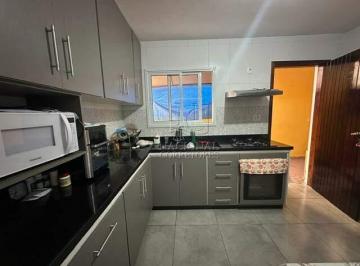 Casa · 180m² · 3 Quartos · 2 Vagas · Sobrado à venda, 3 quartos, 2 vagas, Parque Capuava - Santo André/SP