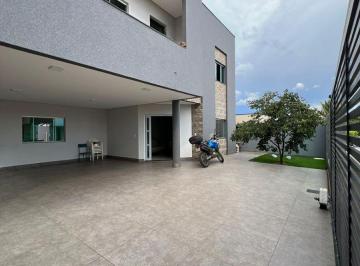 Casa de 4 quartos, Vicente Pires · VICENTE PIRES - 4 SUÍTE, 2 ANDARES, 2 VAGAS, PISCINA, ONDOMÍNIO FECHADO COM PORTARIA, 316 M²