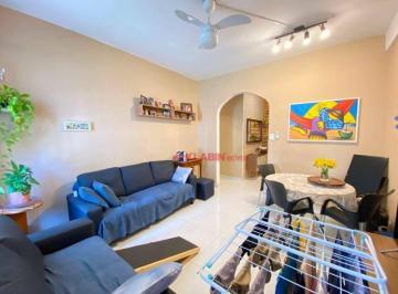 Apartamento · 65m² · 2 Quartos · Apartamento Reformado de 2 Quartos com 65m² de Área Útil - Sem Vaga de Garagem -