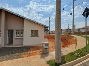 Casa de 2 quartos, Americana · Casa de esquina à venda no Jardim Nova Aliança, Americana/SP