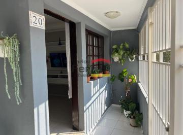 Casa · 95m² · 3 Quartos · 2 Vagas · Casa assobradada no Chora Menino