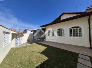 Casa · 194m² · 3 Quartos · 4 Vagas · Casa próximo a praia com amplo quintal no bairro Cidade Nova Peruíbe