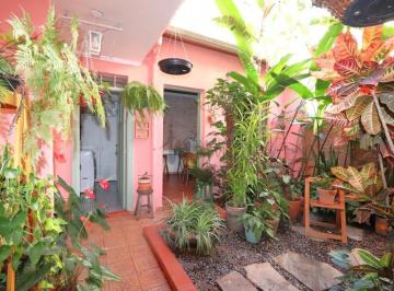 IMÓVEIS-NA-VILA-MARIANA-CASA-REFORMADA · Linda casa reformada em rua tranquila da Vila Mariana, próxima ao Metrô Ana Rosa