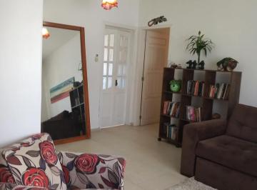 Apartamento · 81m² · 3 Quartos · Apartamento com 3 dormitórios, 2 banheiros, à venda na Coronel Massot, 89, Camaq