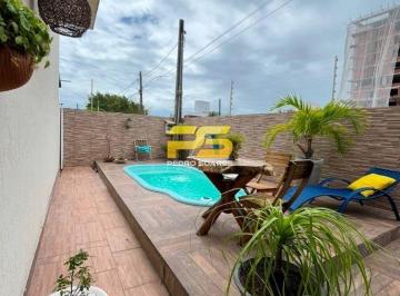 Casa · 83m² · 4 Quartos · 1 Vaga · CASA DE ESQUINA À VENDA EM CAMBOINHA  Apenas 350 metros do mar | Porteira Fechada