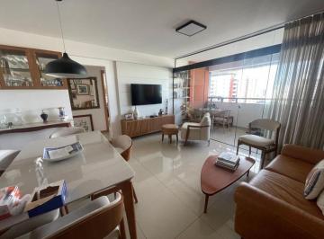 Apartamento de 3 quartos, Salvador · Apartamento de 3/4 com 02 suítes no Alto do Parque - Andar Alto e Vista Mar