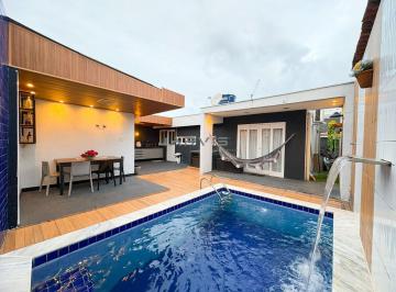 Casa · 250m² · 3 Quartos · 3 Vagas · Vendo casa reformada com 3 quartos, piscina e área gourmet, no Feitosa - RS 870