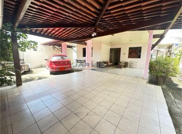 Casa · 220m² · 3 Quartos · 2 Vagas · Casa na Gruta de Lourdes, 220m², 03 quartos, piscina e churrasqueira - R$ 979.00