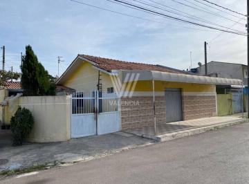 acd5cbff5999308a3b540dba9b04cef97c007f3e · Casa no Rio Pequeno com Sala Comercial Frontal: Espaço, Conforto e Oportunidade de Negócio