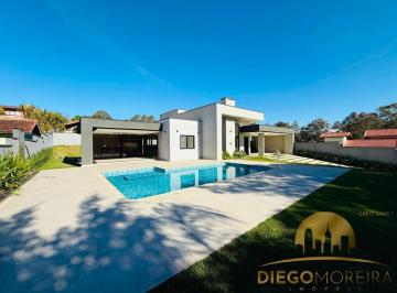 Casa · 228m² · 3 Quartos · 4 Vagas · CASA TÉRREA DE ALTO PADRÃO À VENDA EM ATIBAIA