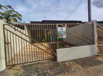 18845915230.jpg · CASA COM 3 QUARTOS SENDO UMA SUÍTE A VENDA NA REGIÃO LESTE DE LONDRINA.