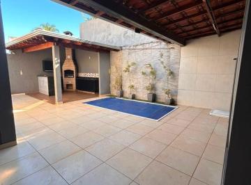 Casa · 186m² · 3 Quartos · 2 Vagas · Casa á venda no bairro Tabajaras - Uberlândia - MG