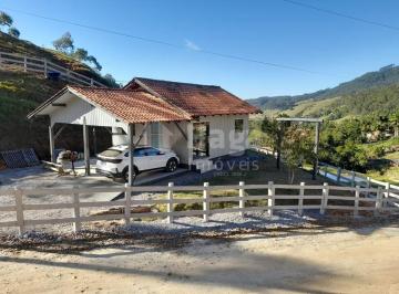 Rural · 1400m² · 2 Quartos · 1 Vaga · Chácara à venda no Bairro Galera em Canelinha/SC