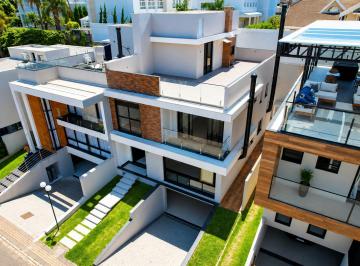 Casa de 3 quartos, Curitiba · Campo Comprido - Casa em condominio com 3 suites - 5 vagas - 354m2 privativos