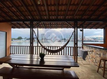Casa · 242m² · 10 Quartos · 1 Vaga · CASAS EM FRENTE AO CANAL E O POR DO SOL
