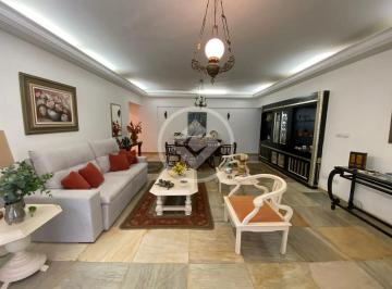 Apartamento · 130m² · 3 Quartos · 1 Vaga · Apartamento 3 quartos sendo 1 suíte, sala de estar, sala de jantar, varanda, sol da manha 1 vaga na