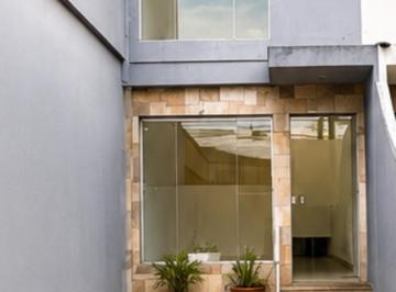 Casa de 4 quartos, São Paulo · Casa de 180 m² com 4 quartos à venda no Jardim Peri Peri