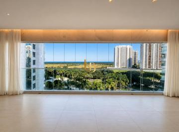 Apartamento · 266m² · 4 Quartos · 4 Vagas · Alugo lindo apartamento no Riserva Golfe