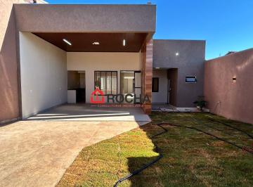 Casa de 3 quartos, Sobradinho · Quadra 13 - Casa moderna, aceito financiamento