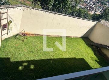 Casa · 500m² · 3 Quartos · 4 Vagas · Casa à Venda - Cabral, 3 Quartos, 500 m² - Contagem